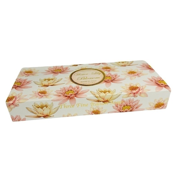Saponificio Artigianale Fiorentino Water Lily Blossom Set Of 3 Round Soaps Italy - Picture 3 of 9